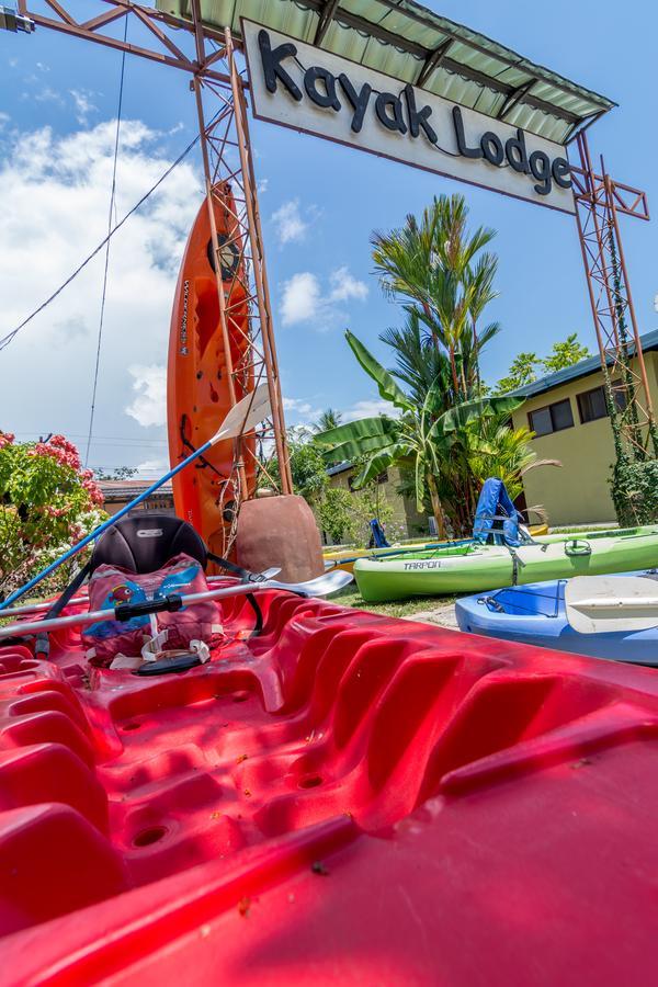 Kayak 3*