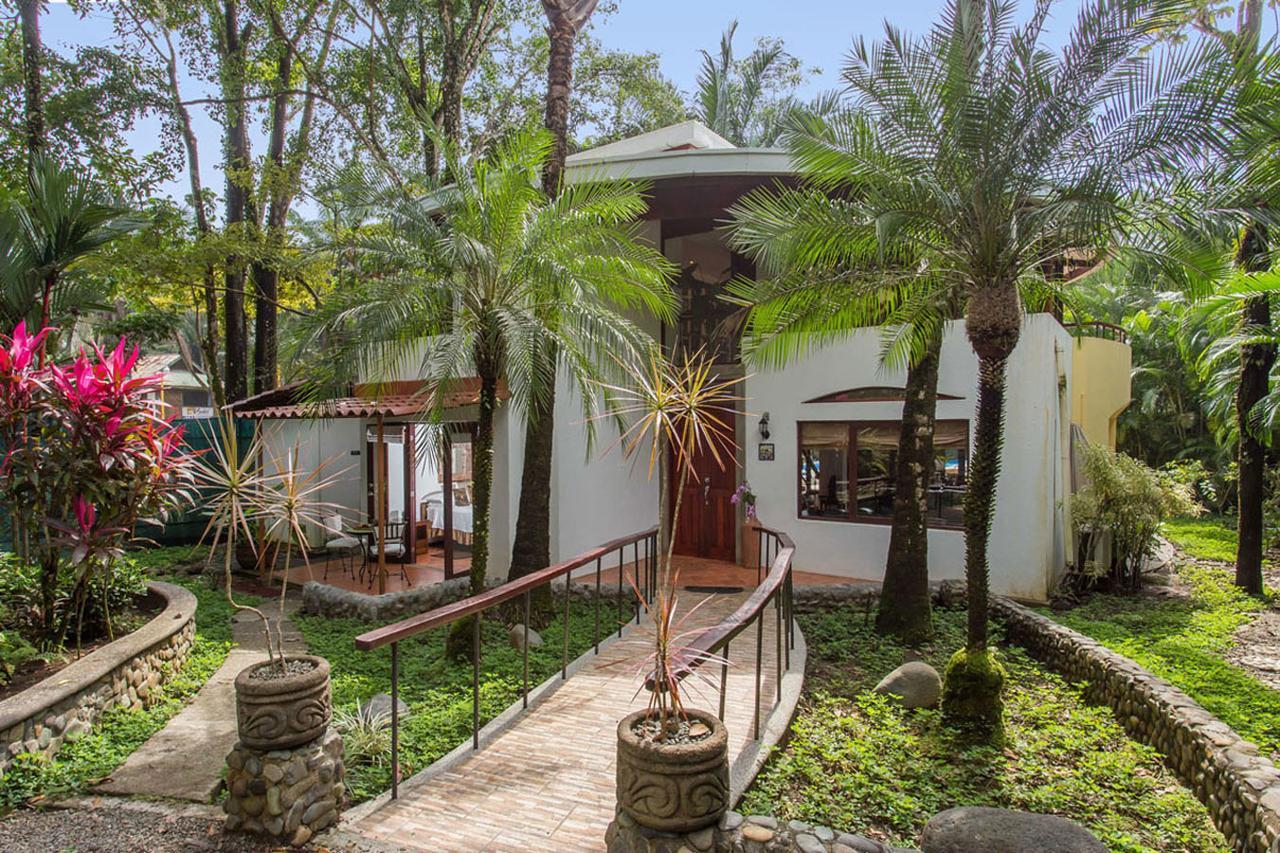 Discovery Beach House