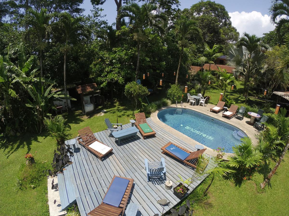 Cabinas Hibiscus Holiday home *