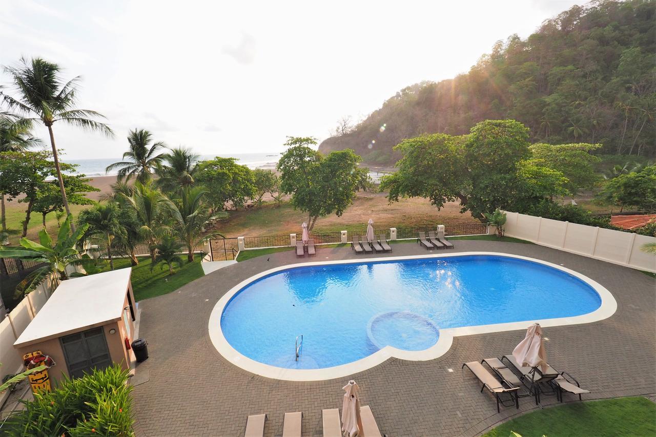 Apartment Breakwater Beachfront 603