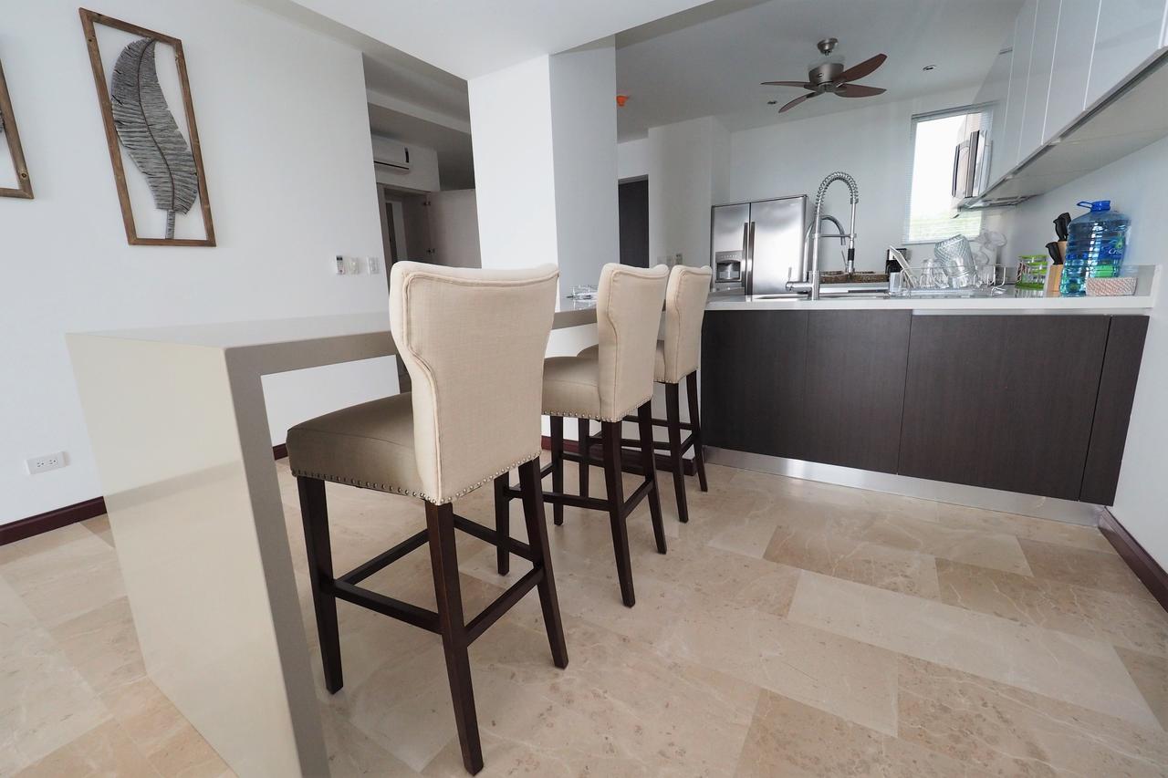 Apartment Breakwater Beachfront 603 *