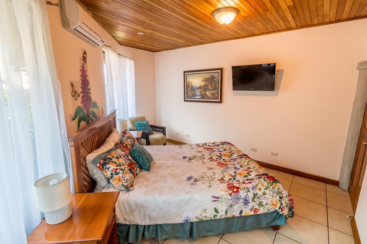 Hermosa Heights Villa *