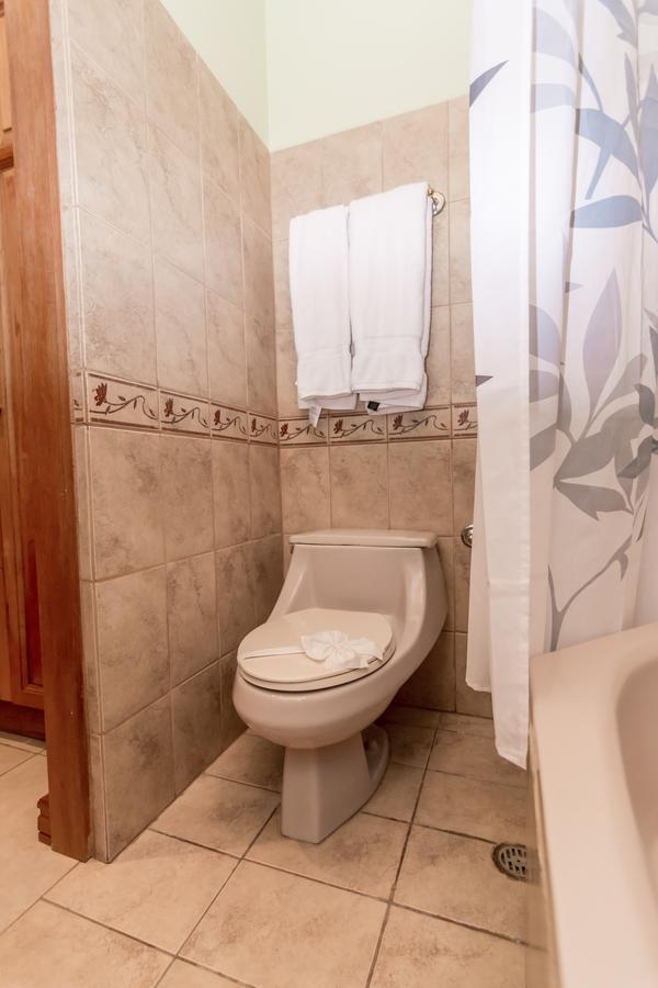 Villa Hermosa Heights *
