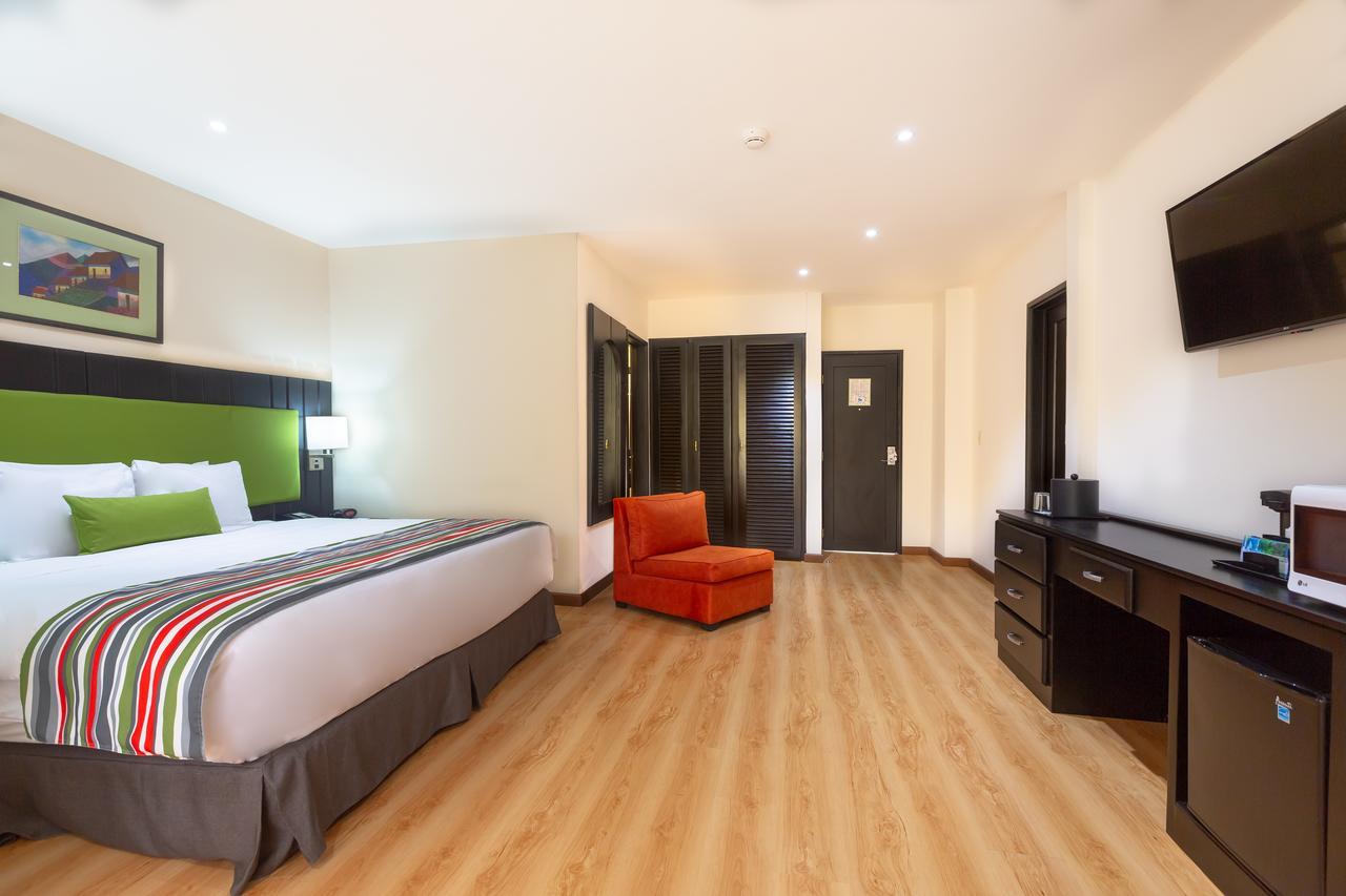 Country & By Radisson, Aeropuerto, Costa Rica