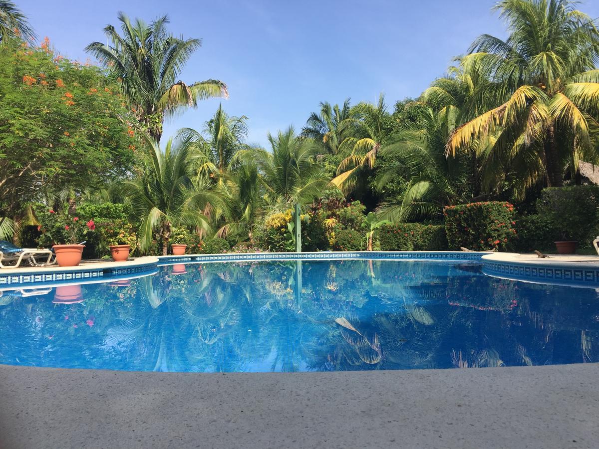 Hotel Mal Pais Surf Camp