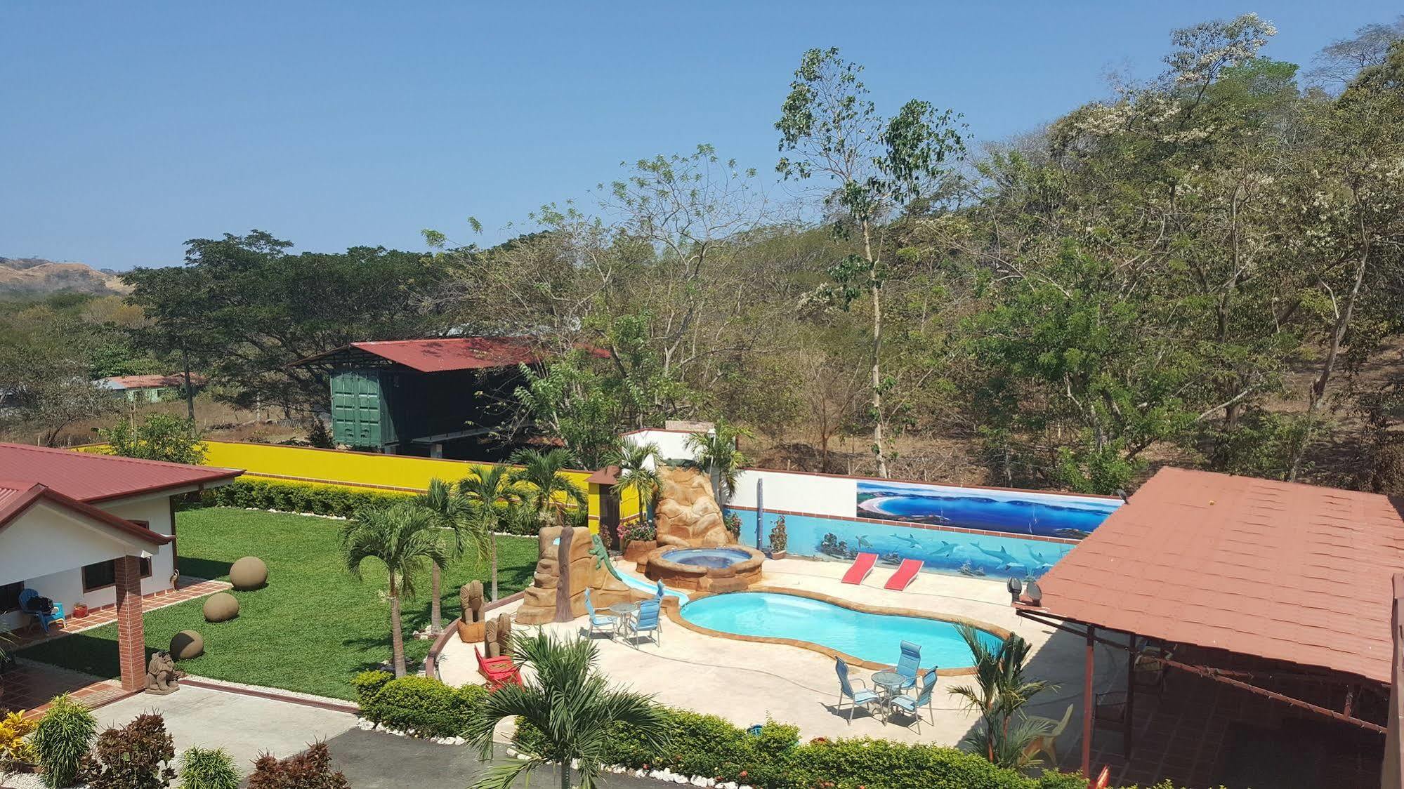 Hotel Cabinas Marlova