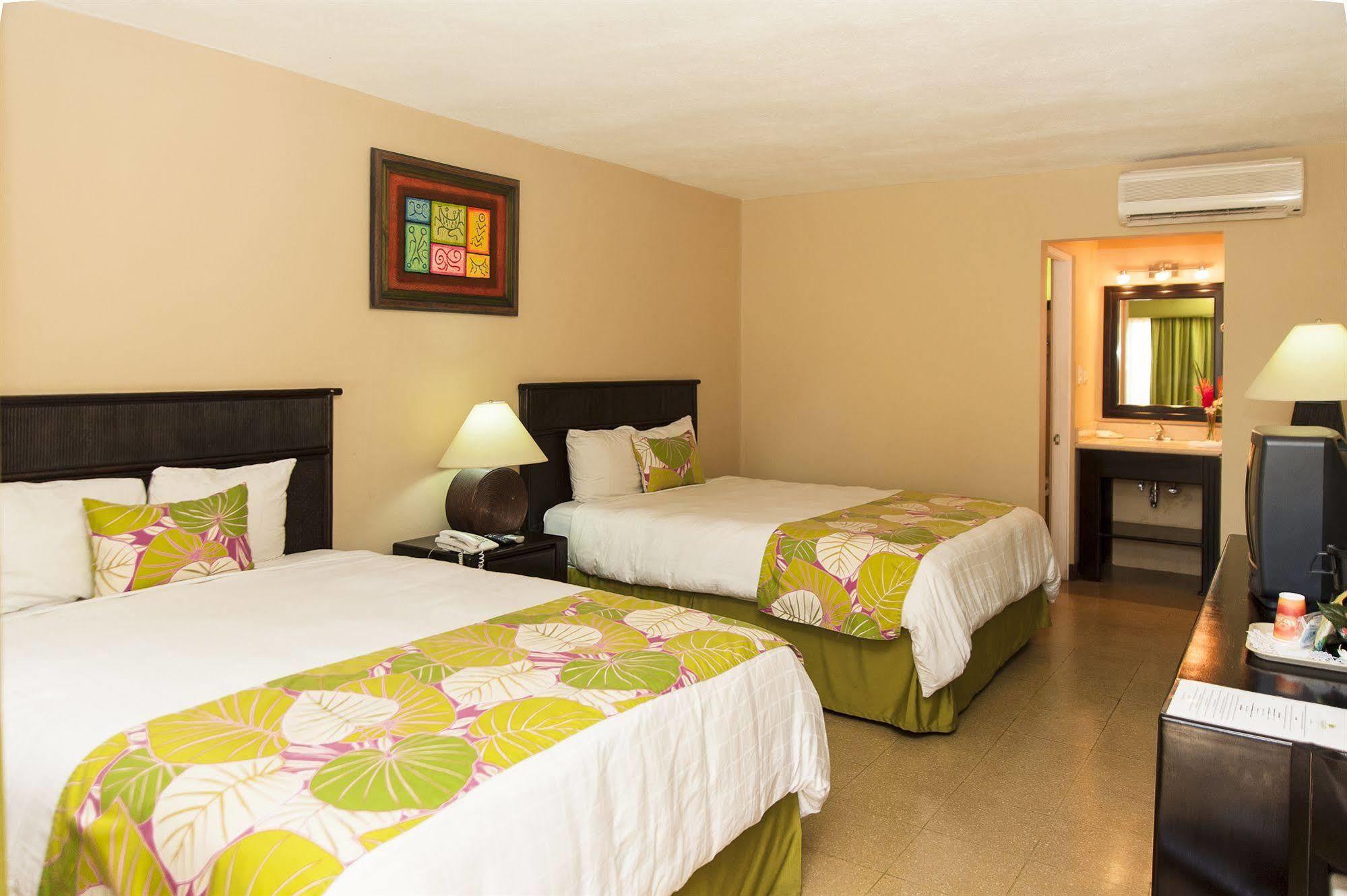 Coco Beach Hotel 3* Coco