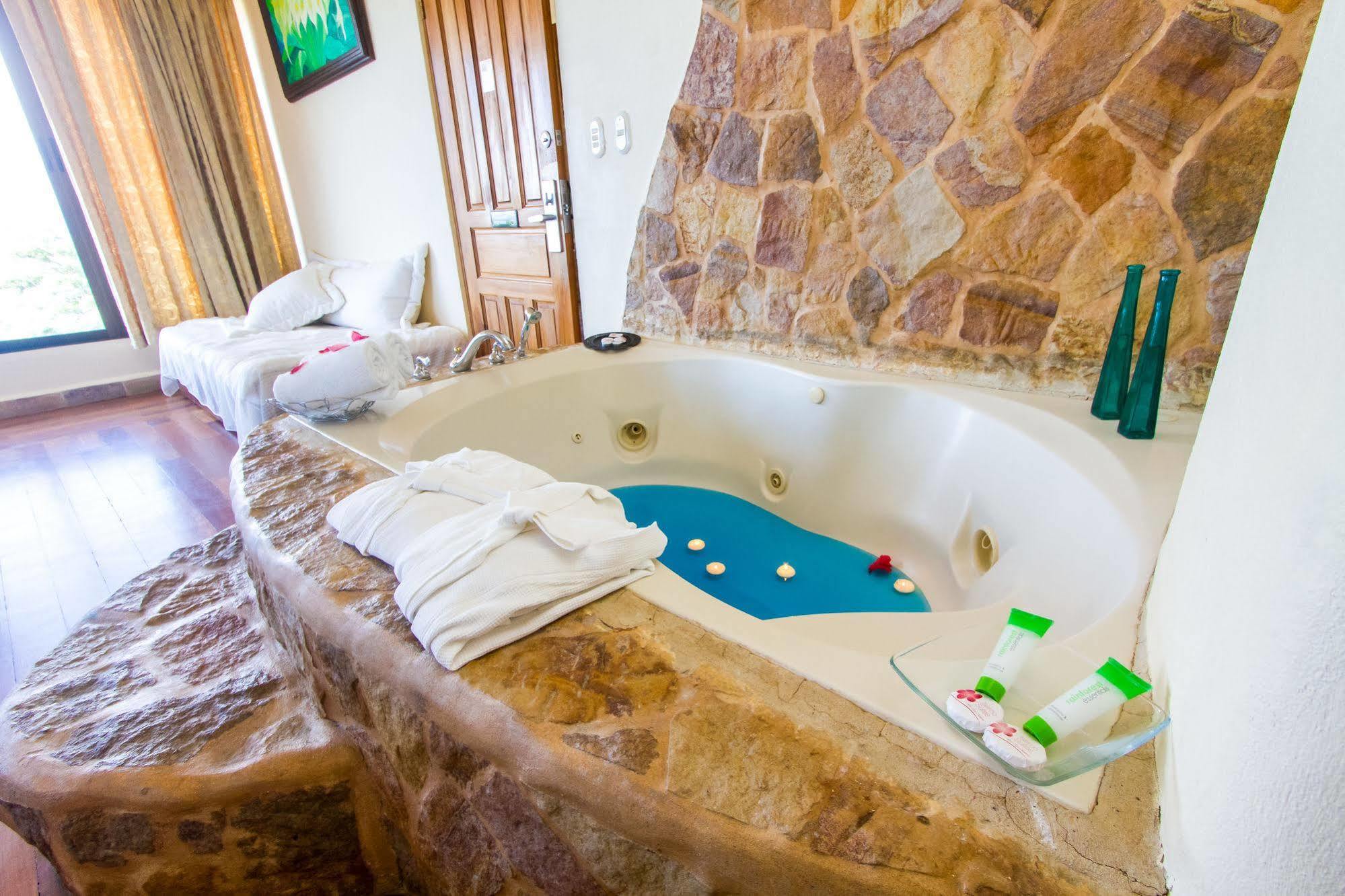 Issimo Boutique & Spa - Adults Only 4*