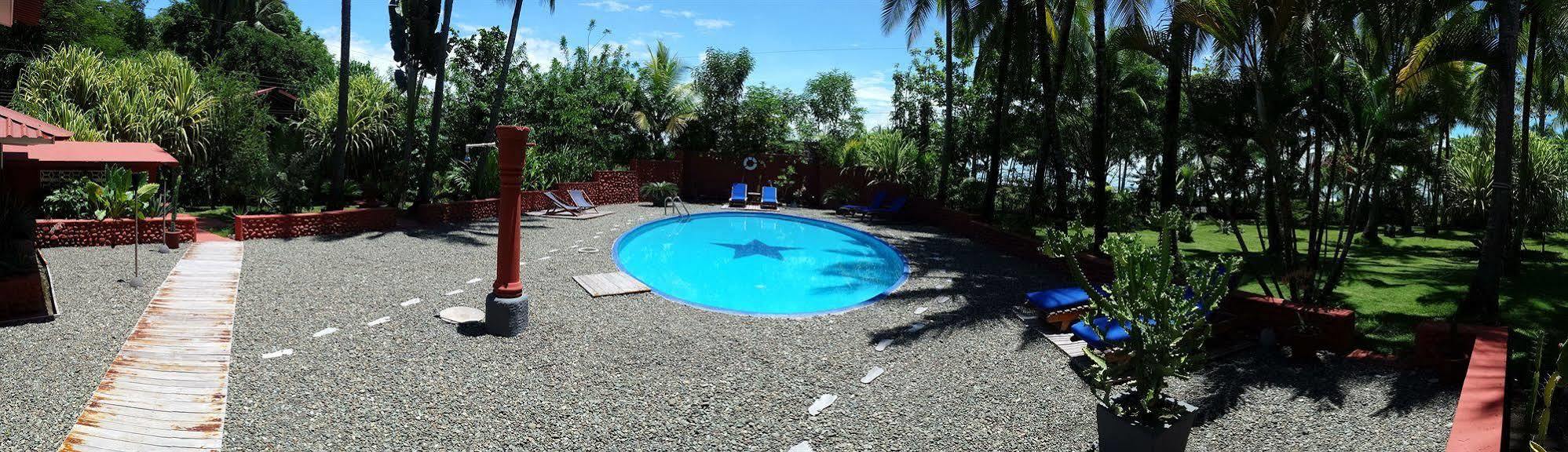 Beso Del Viento (adults Only) Parrita