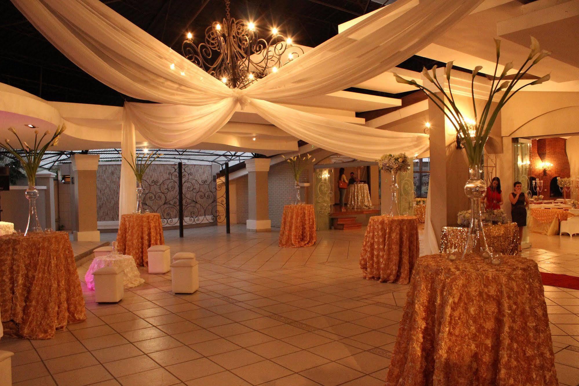 Hotel El Rodeo Boutique & Steakhouse 4*
