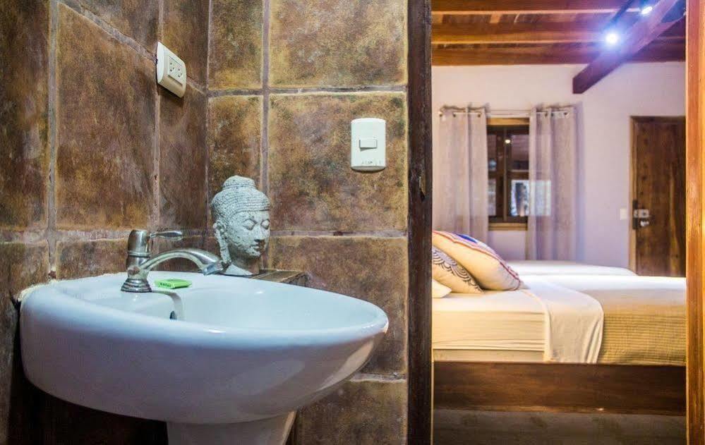 Aparthotel Santascabinas 3*