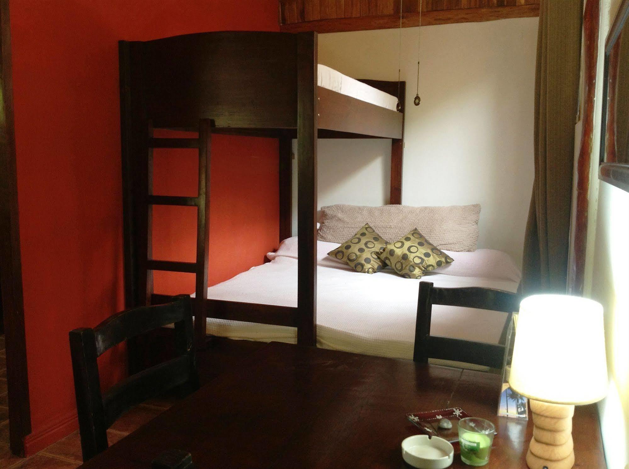 Santascabinas Aparthotel Playa Santa Teresa (Puntarenas)