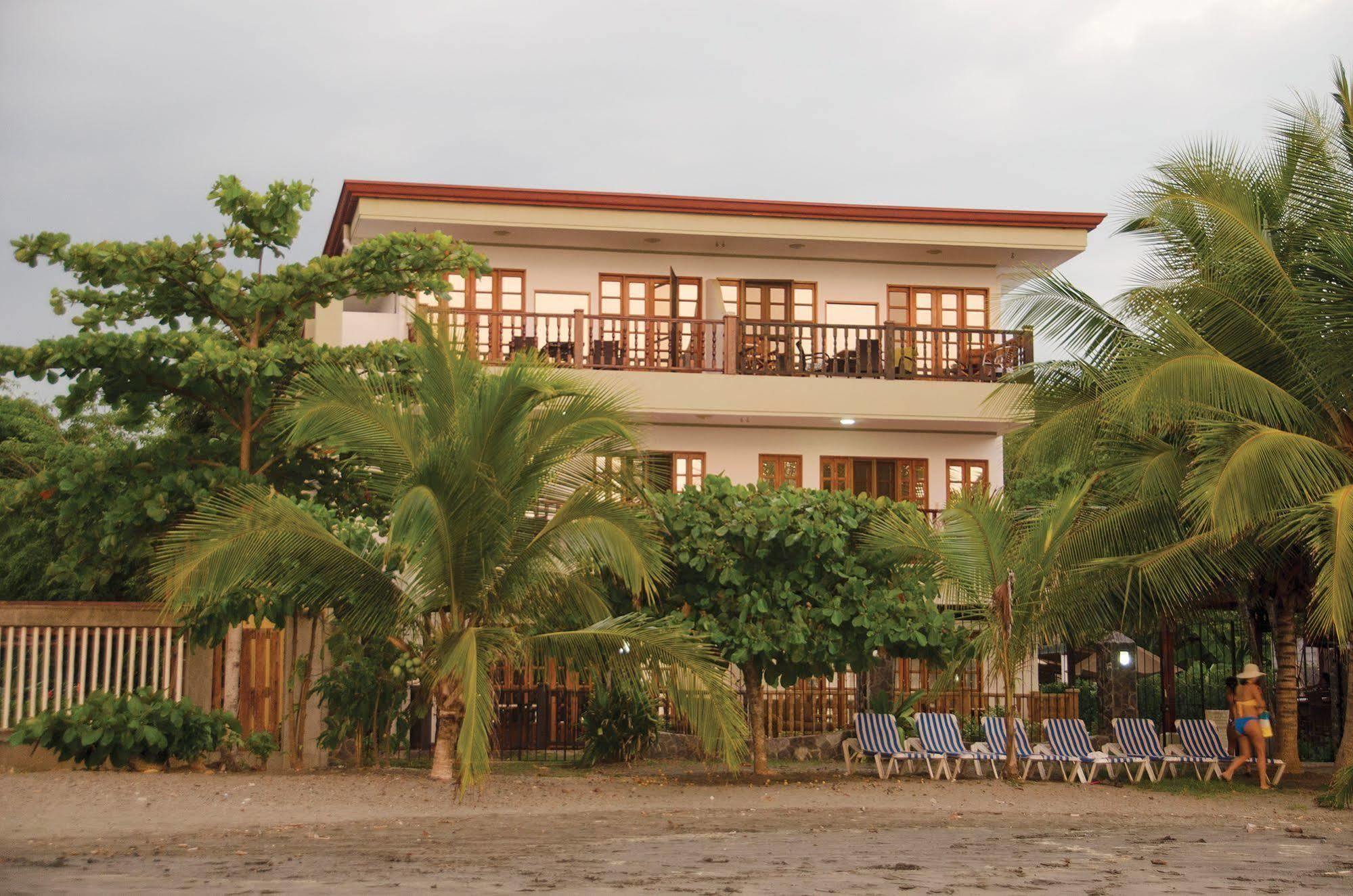 South - Beachfront 3* Jaco