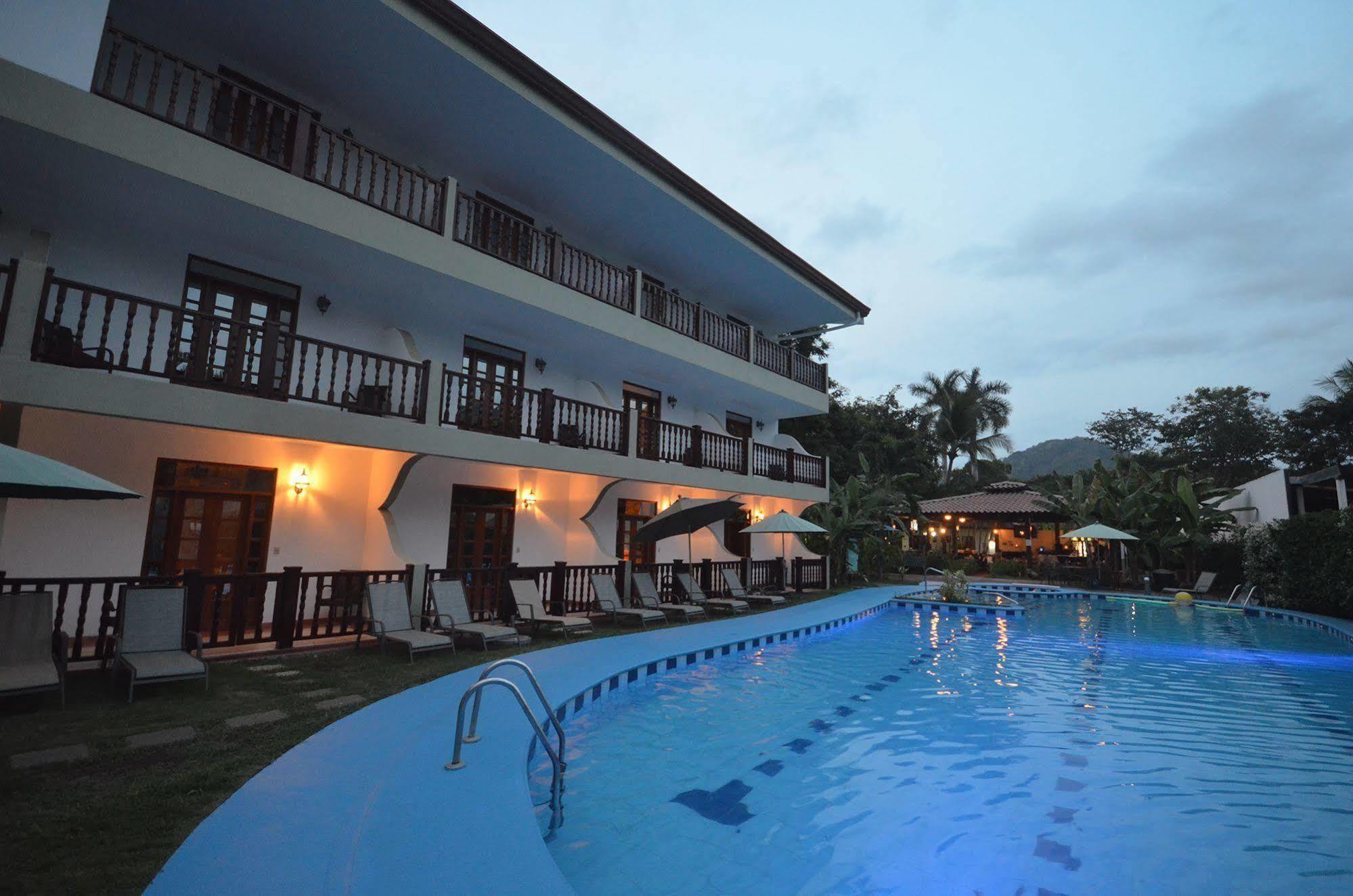 Hotel South - Beachfront 3*