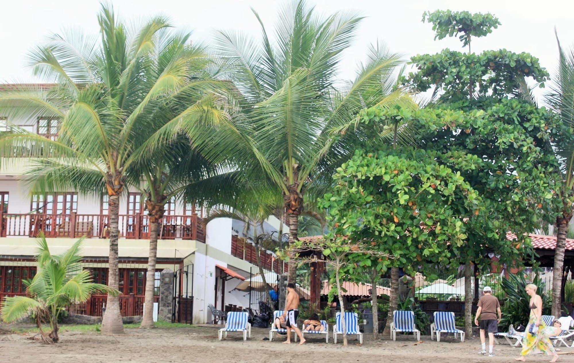 South - Beachfront Hotel