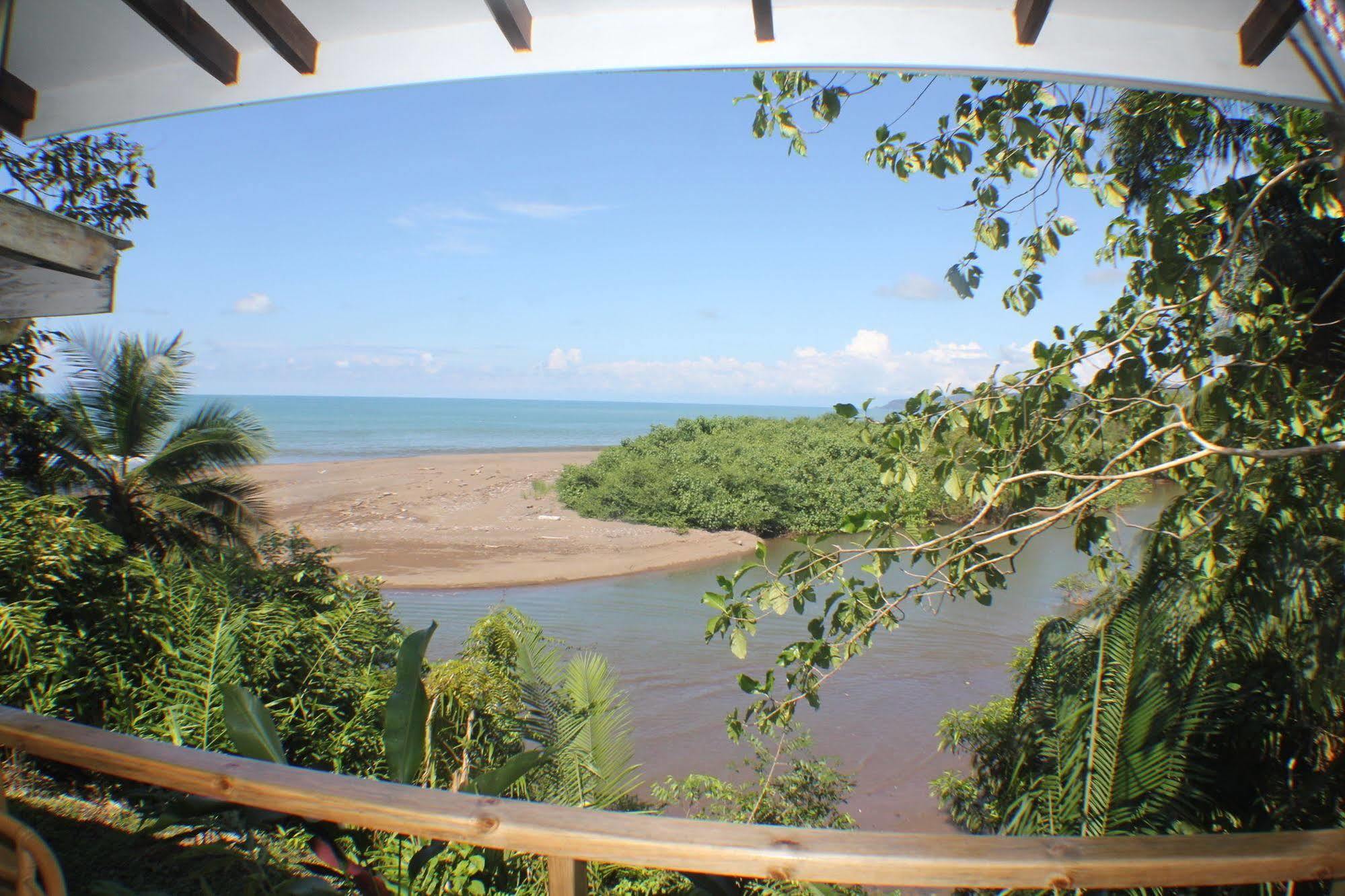 Pirate Cove Hotel 4*