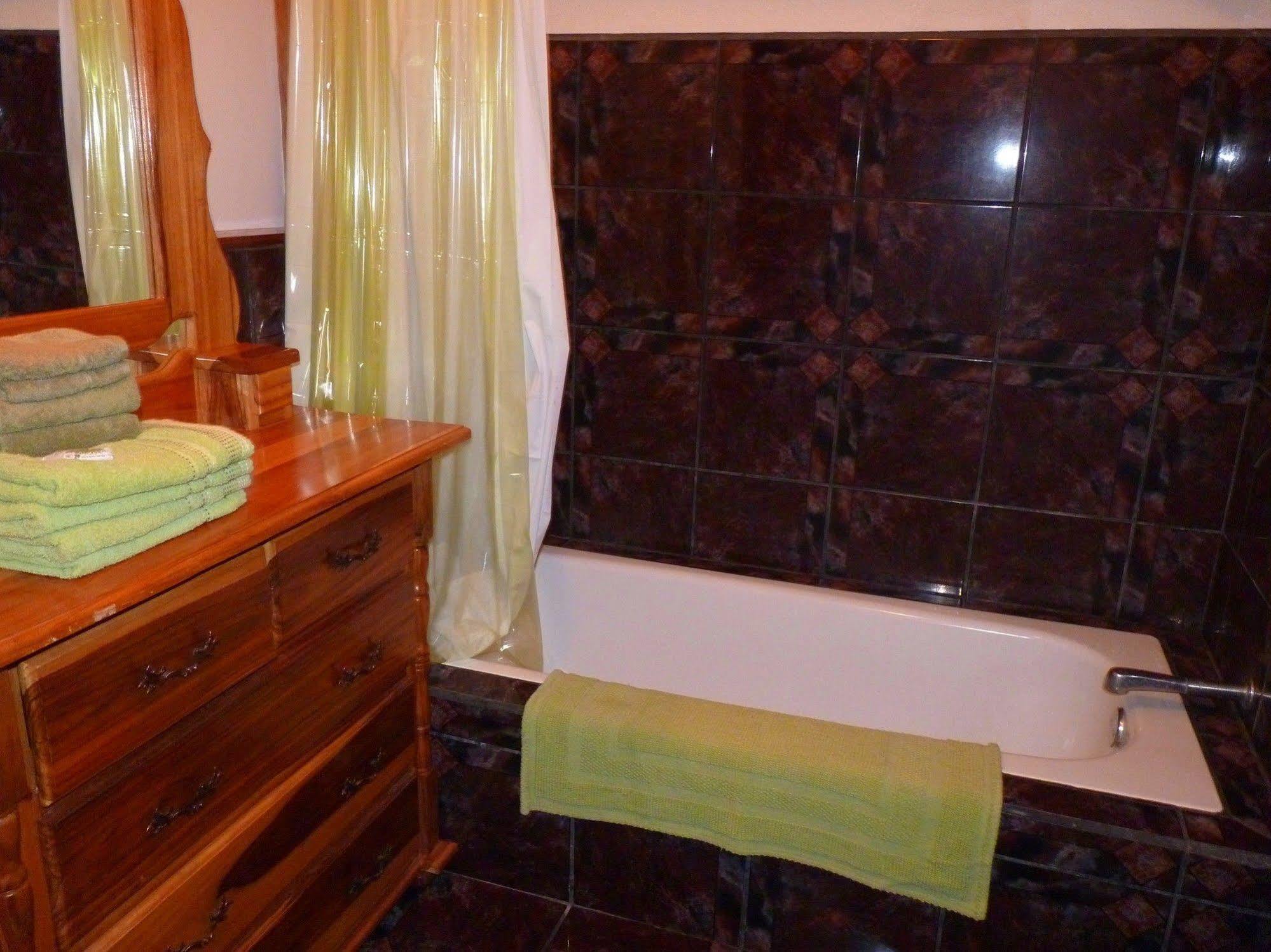 3 Bamboo Eco Cahuita