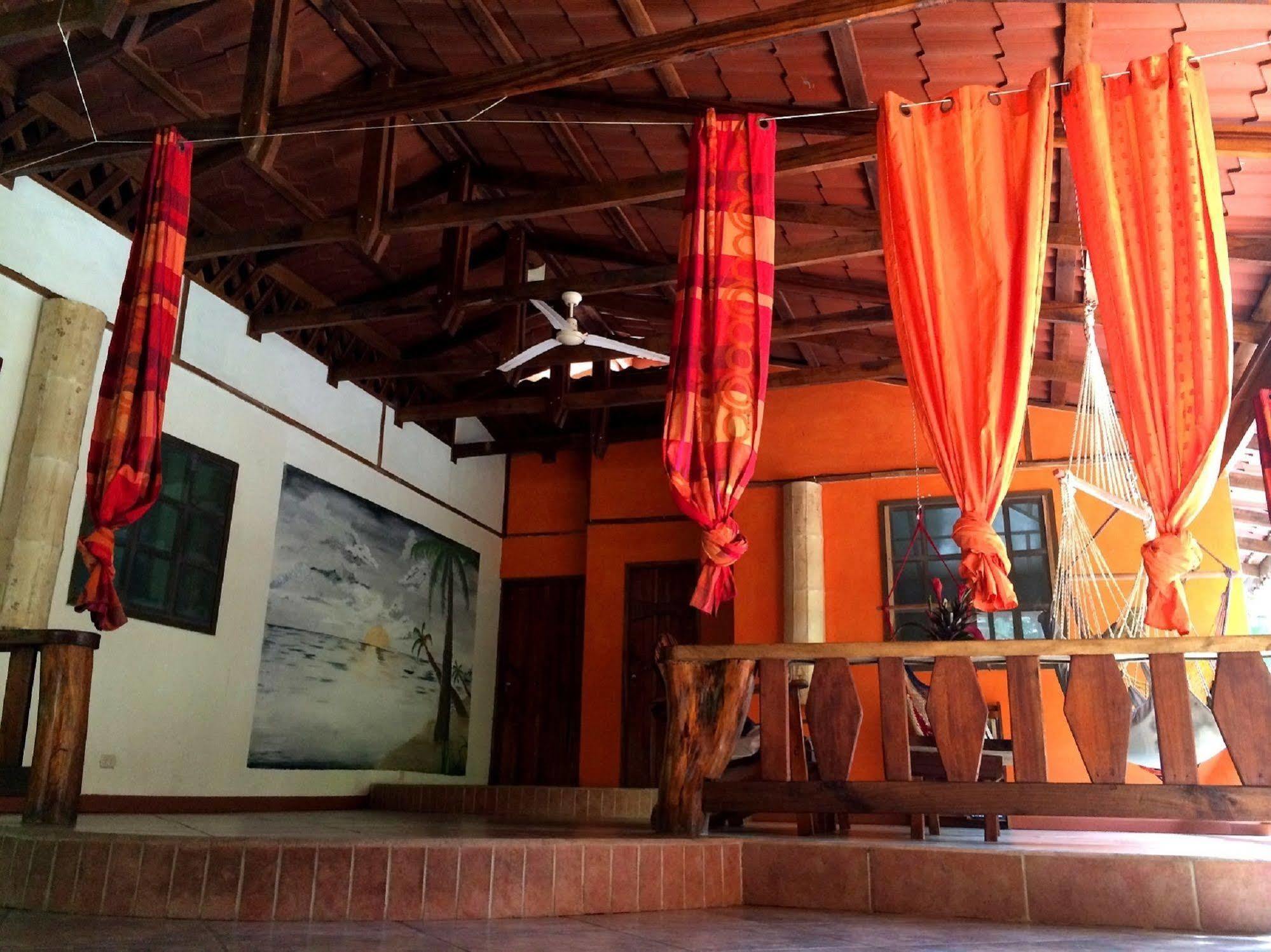 Bed & Breakfast Casa Moabi Cocles