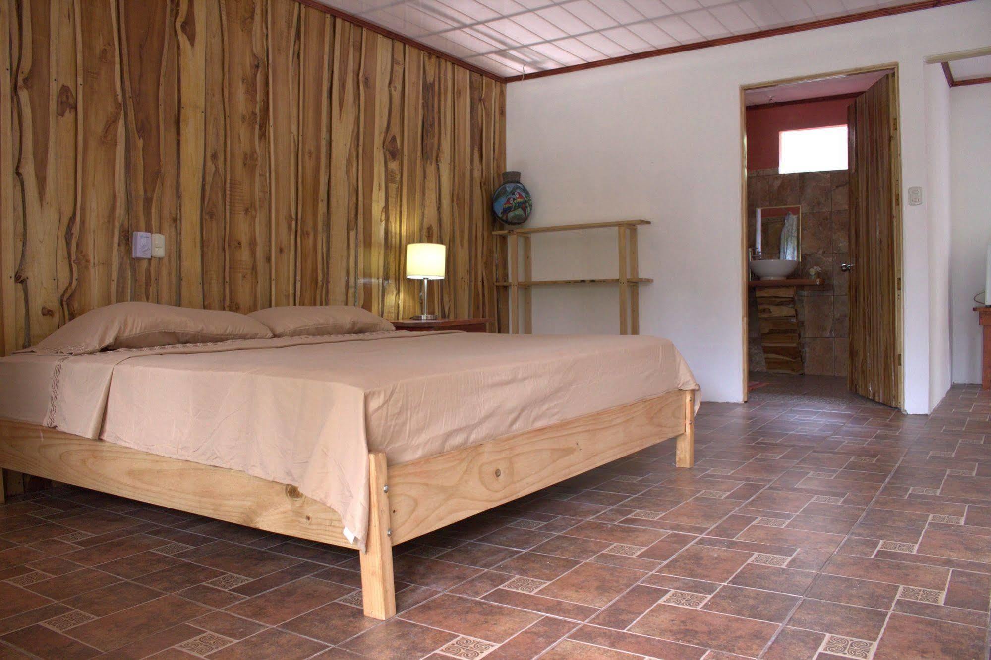 Cabinas Casa Miriam Hotel Drake Bay