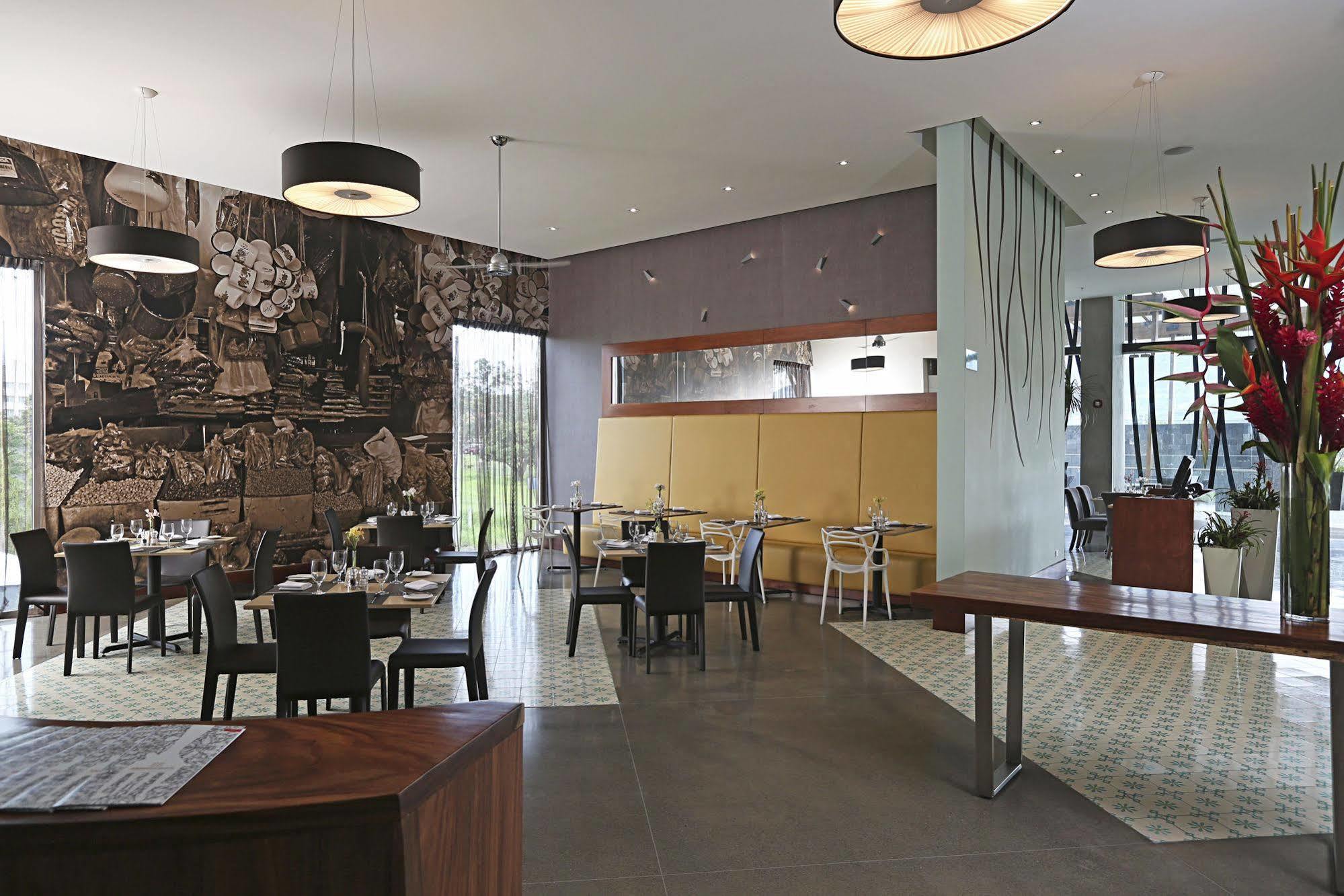 Sheraton Hotel, Costa Rica 5* San Jose (San Jose)