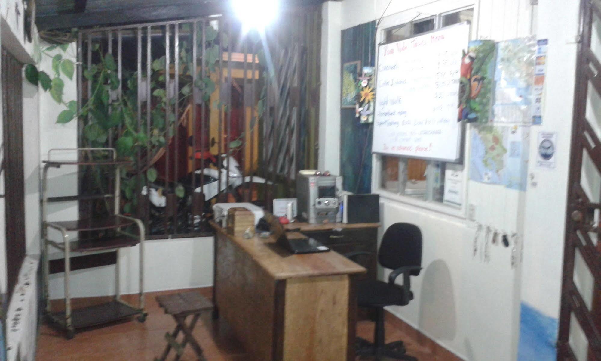Cabinas Pura Vida Tour Operator 2*