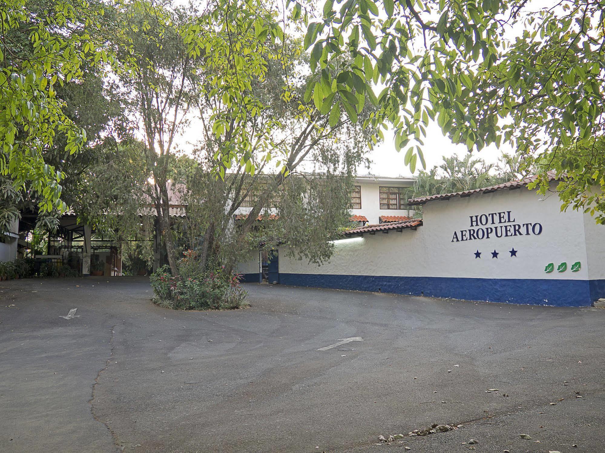 Aeropuerto Hotel 3*