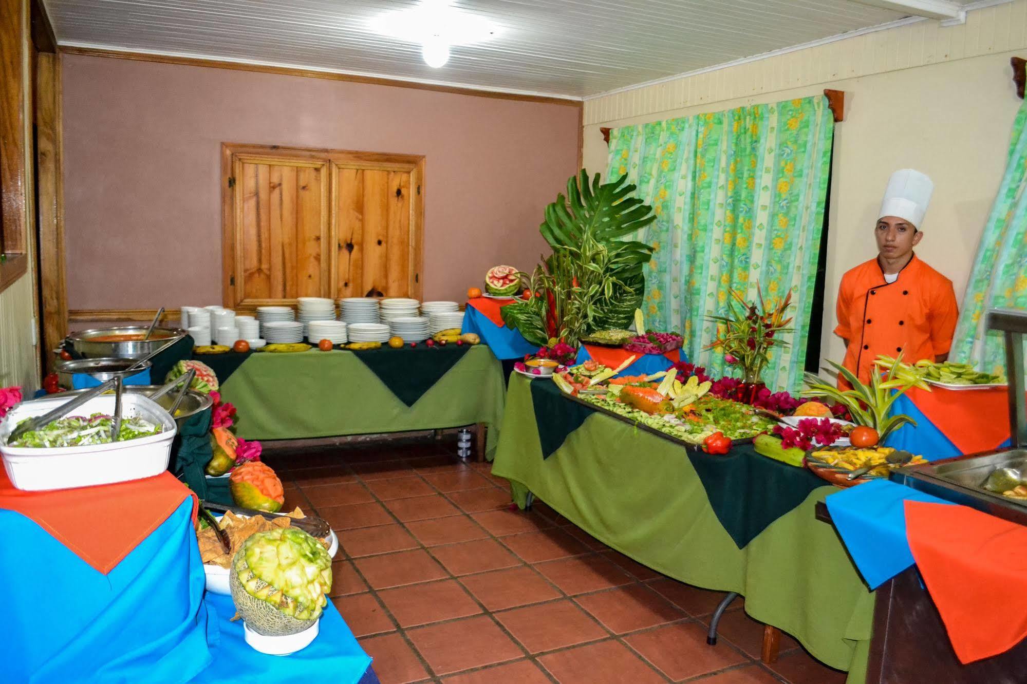 Hotel Termales Del Bosque & Hot Springs La Marina