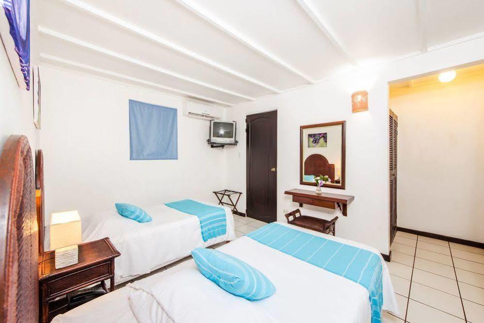 Hotel Pueblo Dorado Tamarindo