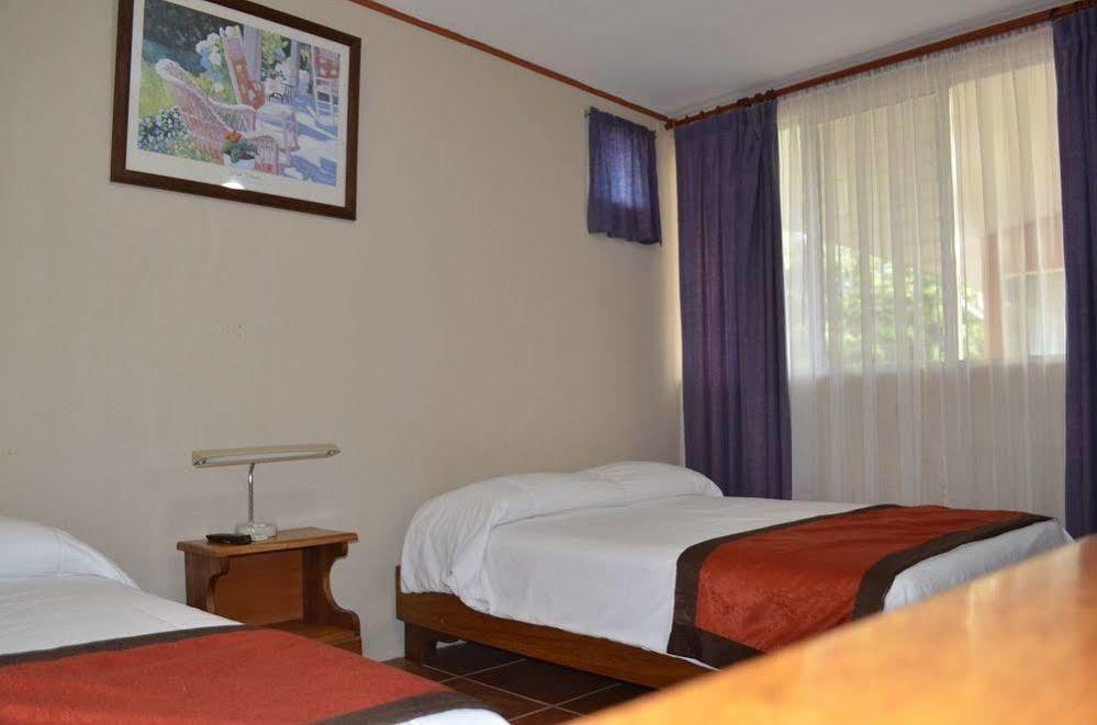 & Huetares Hotel 3*