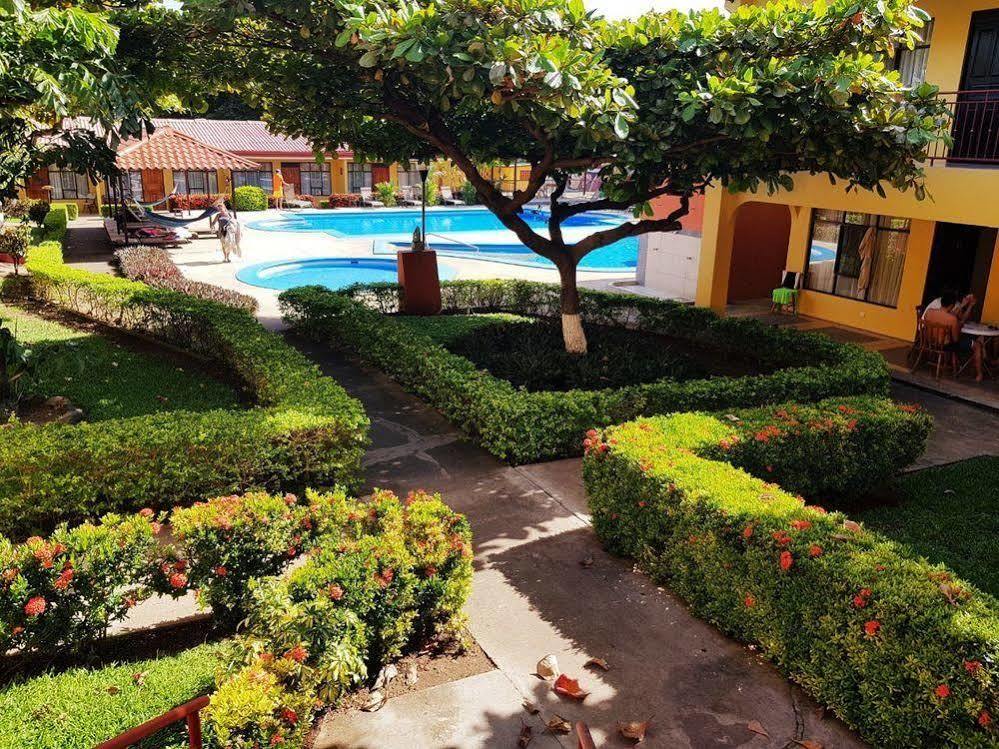 Hotel & Huetares