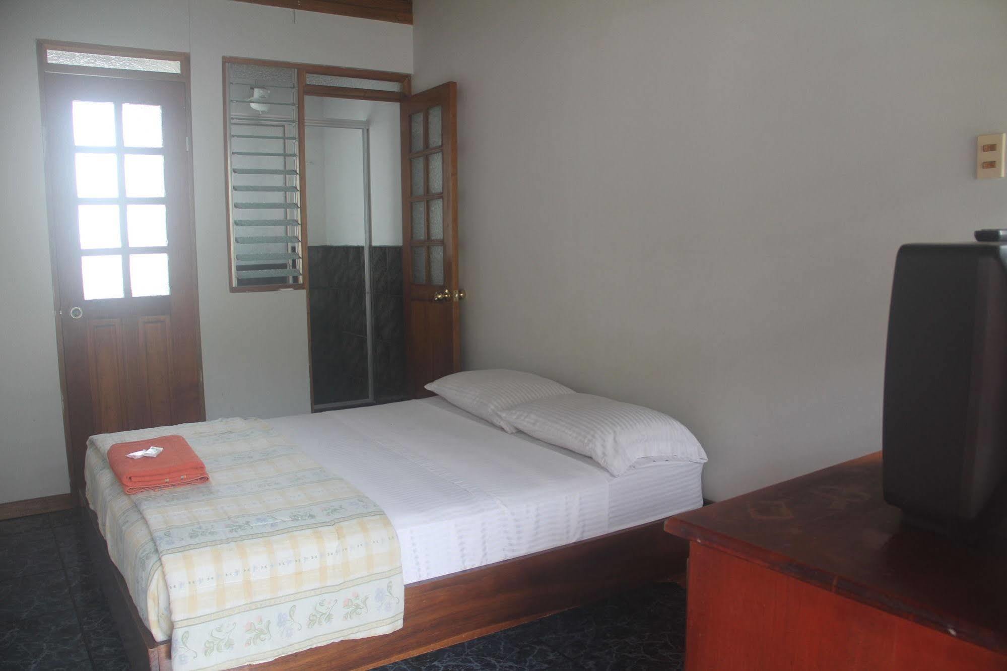 Guest house Reventazon Orosi