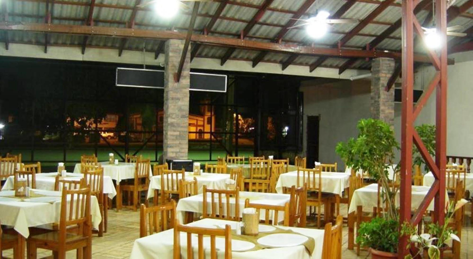 El Bambu Hotel 3*