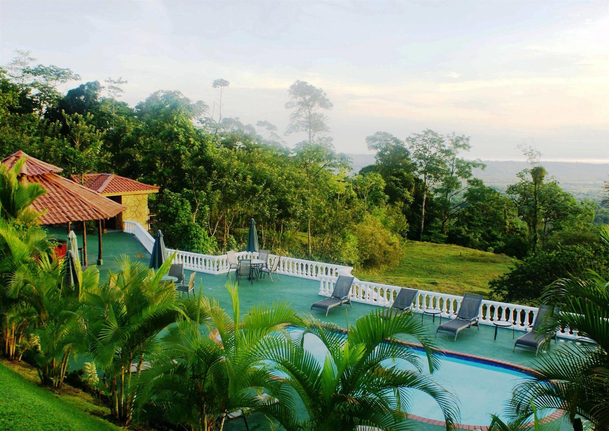 Arenal Waterfall Villa La Fortuna