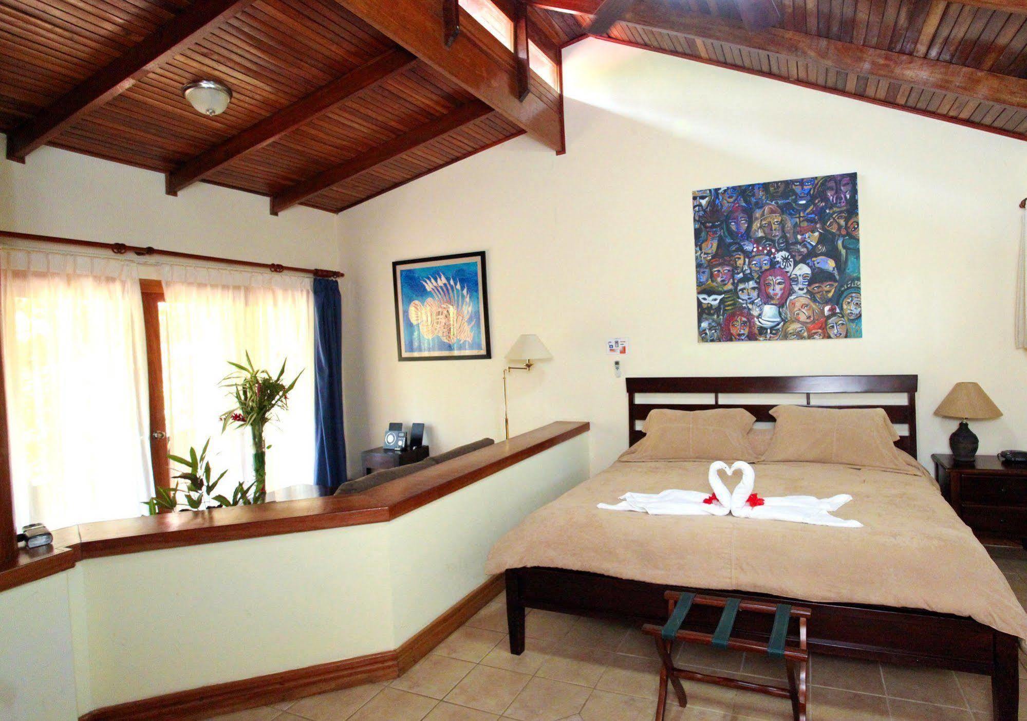 Hotel Docelunas