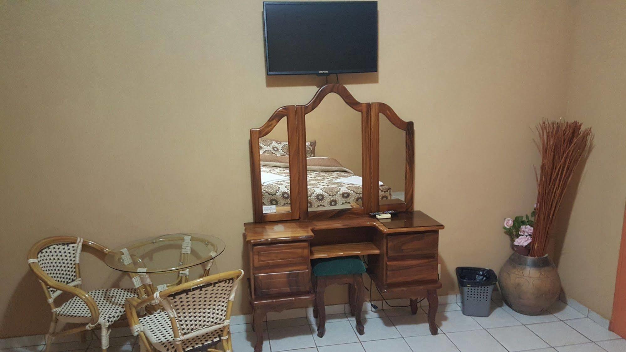 Hotel La Arena Liberia