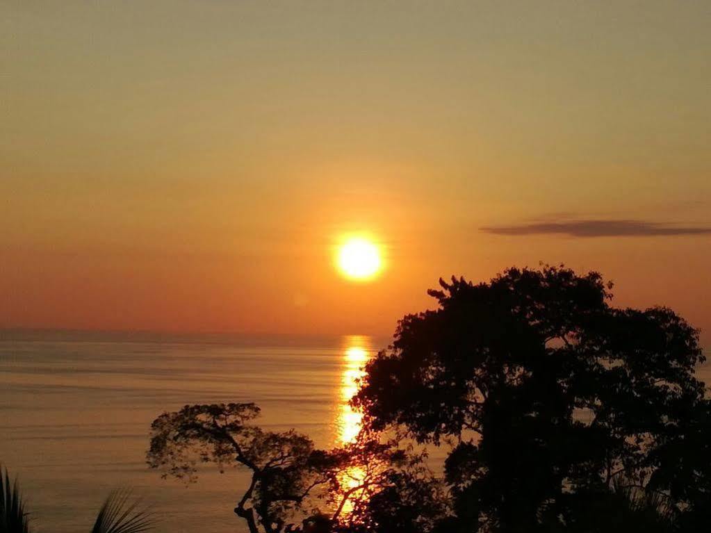 Ranchos Remo Hotel