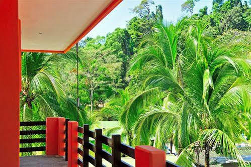 Hotel On The Park 2*