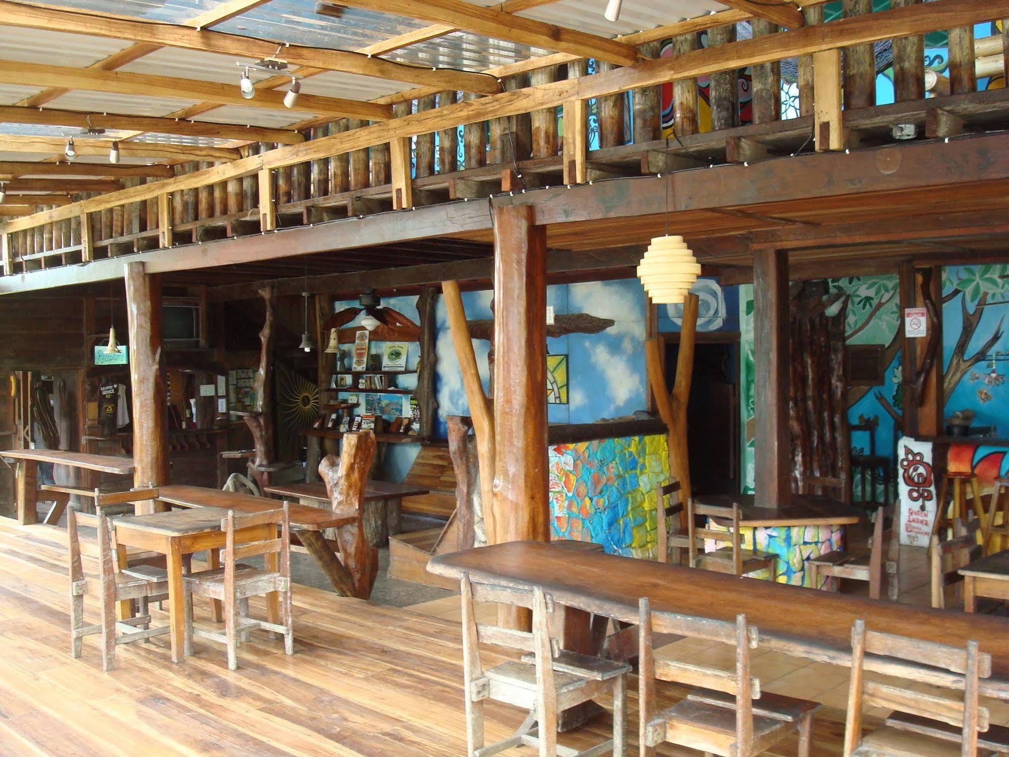 Hotel Kaya's Place 2*