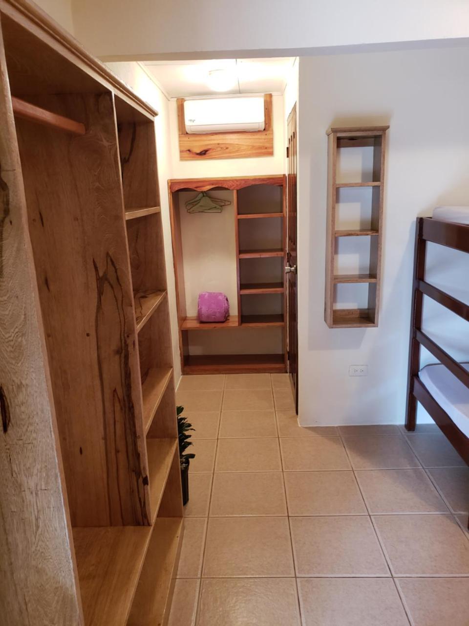 Hotel Cabinas Pura Vida Tour Operator 2*