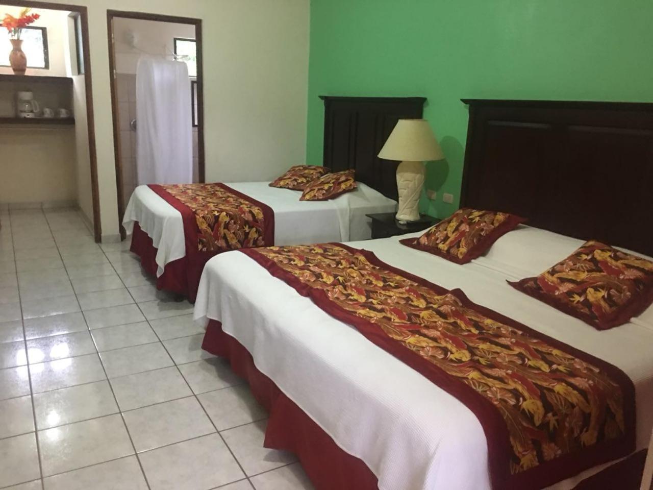 Alkamar Hotel Tambor (Puntarenas)