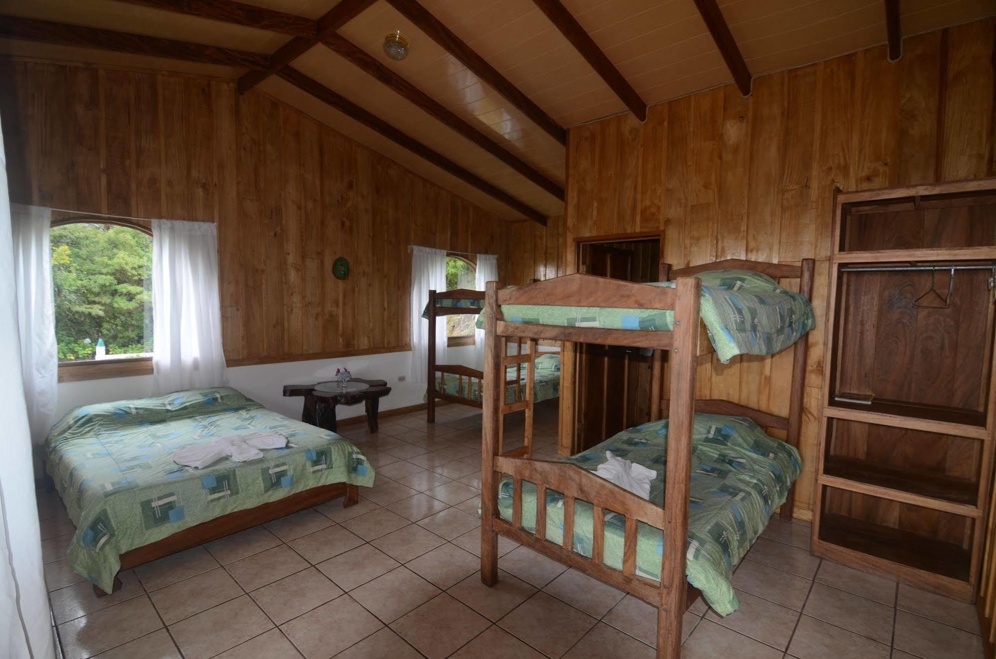 Cabinas Capulin & Farm