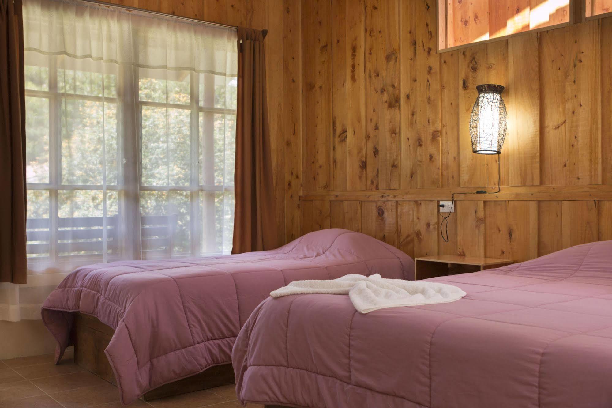 De Montana Suria Lodge *