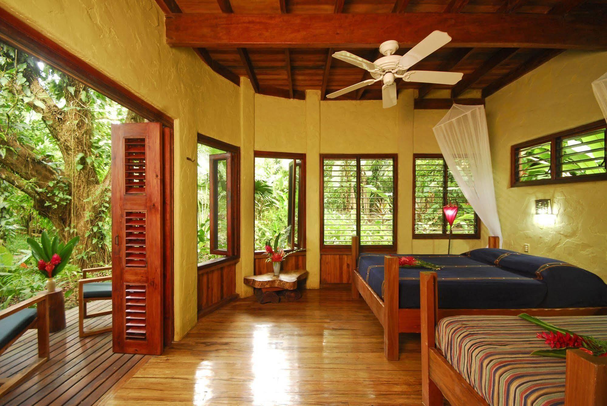 Playa Nicuesa Rainforest Eco Sanctuary Golfito