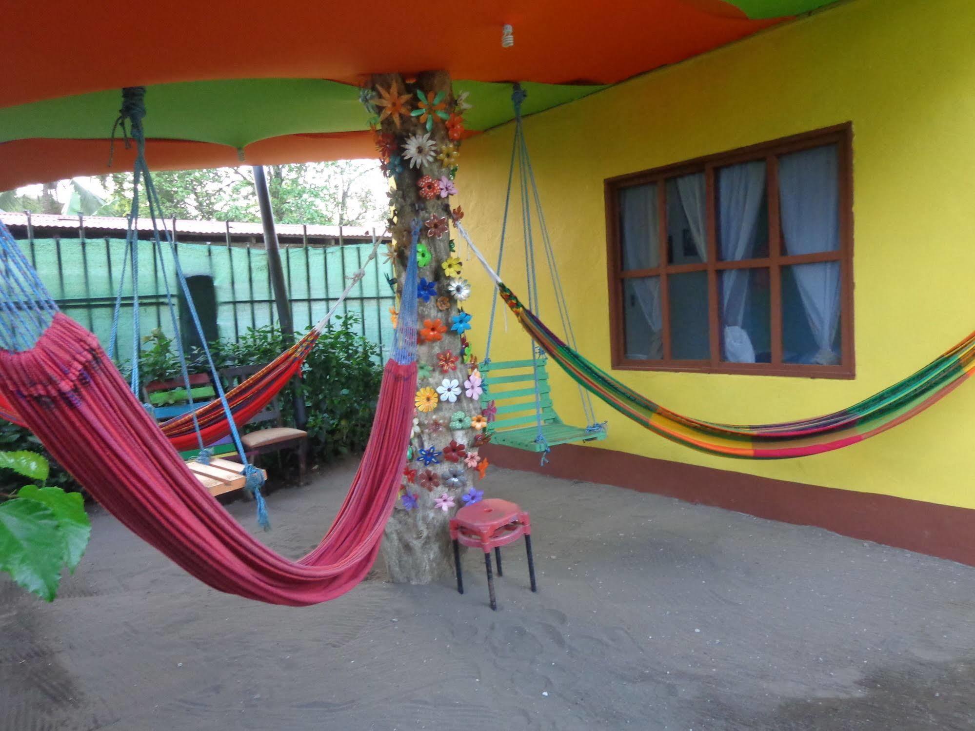 Hostel Cabinas Natural Tortuguero