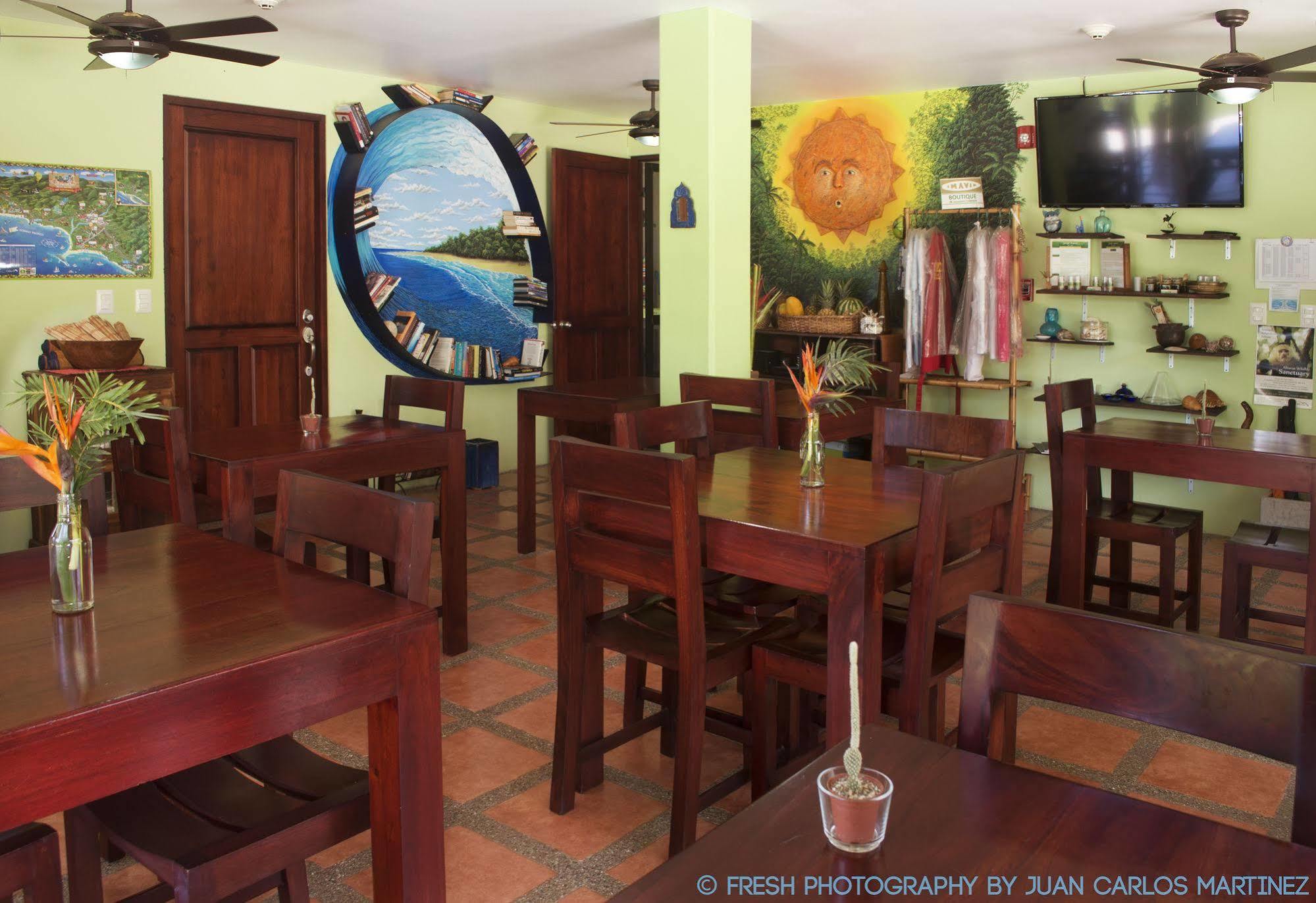 Hotel Mavi Surf Dominical