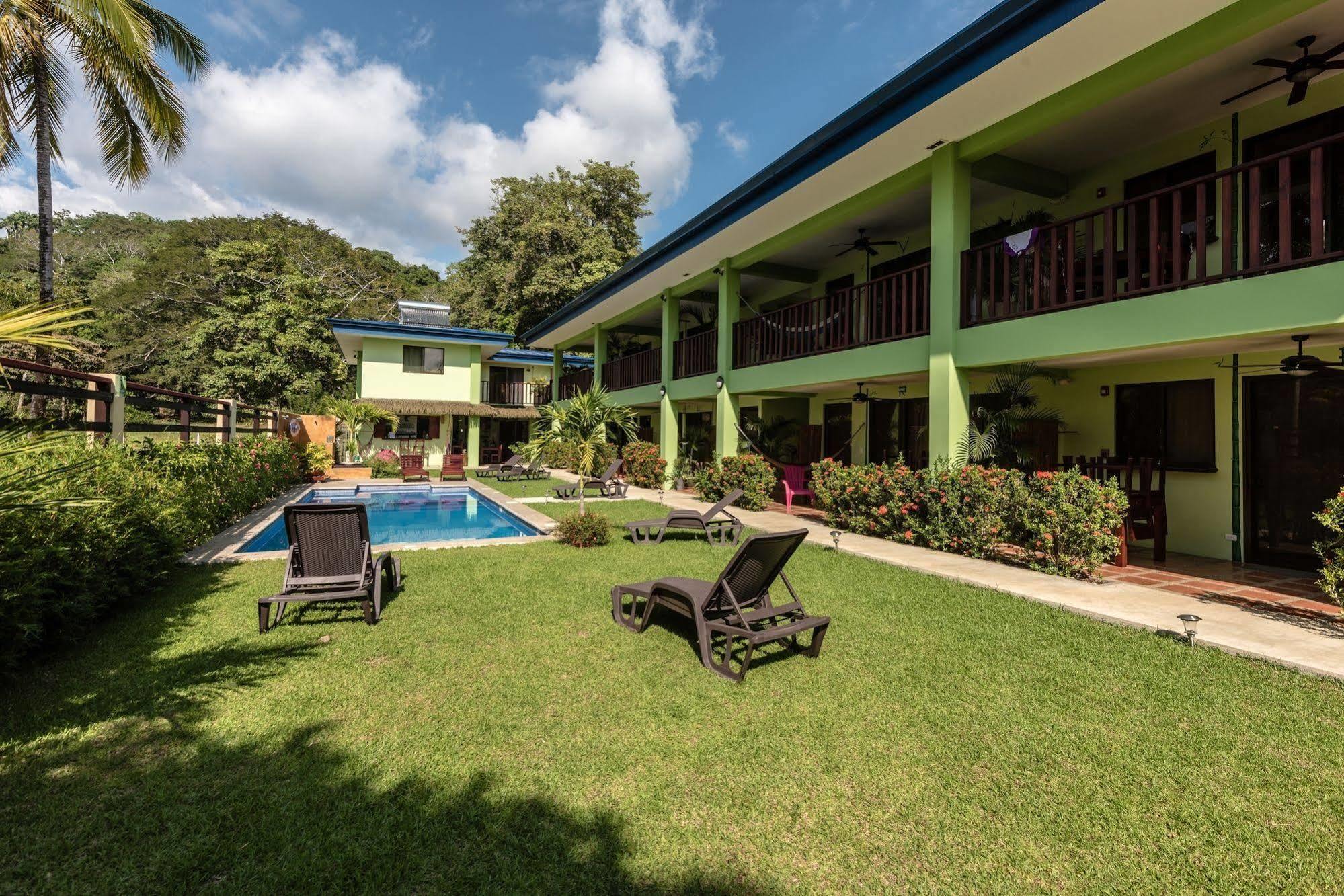 Hotel Mavi Surf 3*