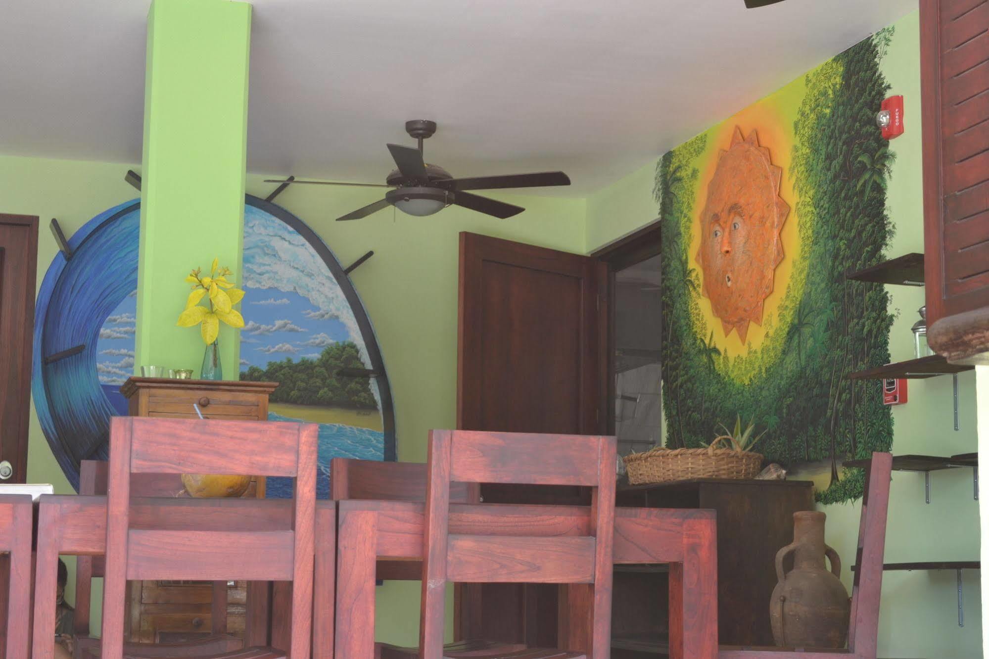 Hotel Mavi Surf