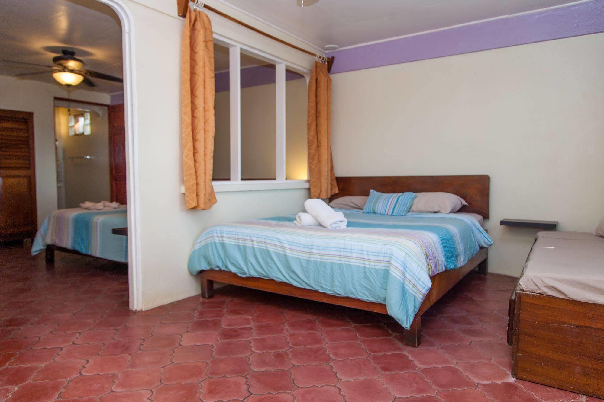 Rustic Front Hotel Brasilito