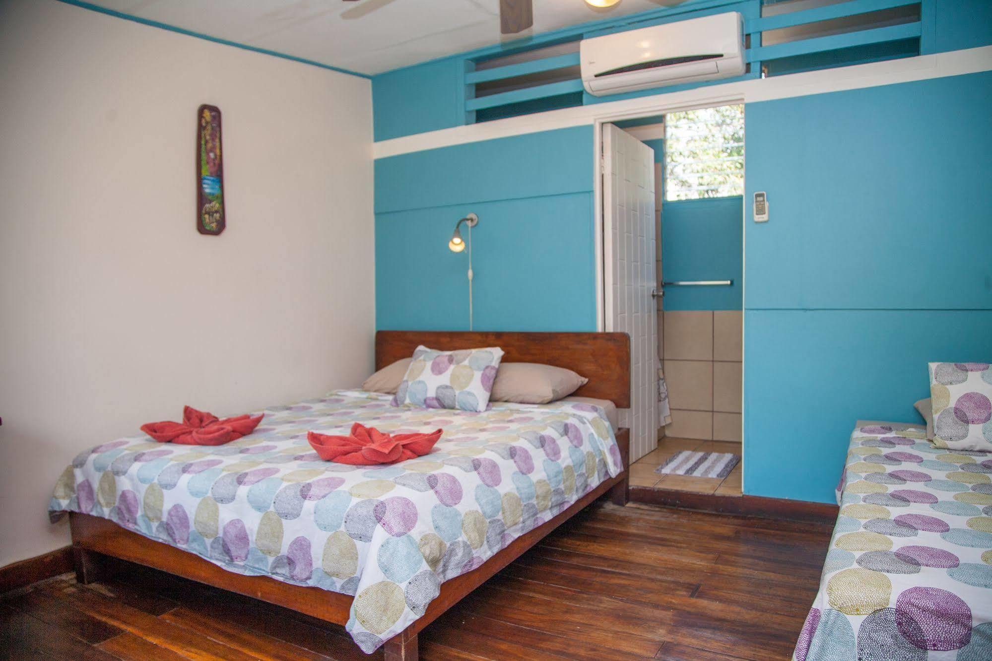 Rustic Front Hotel 2*
