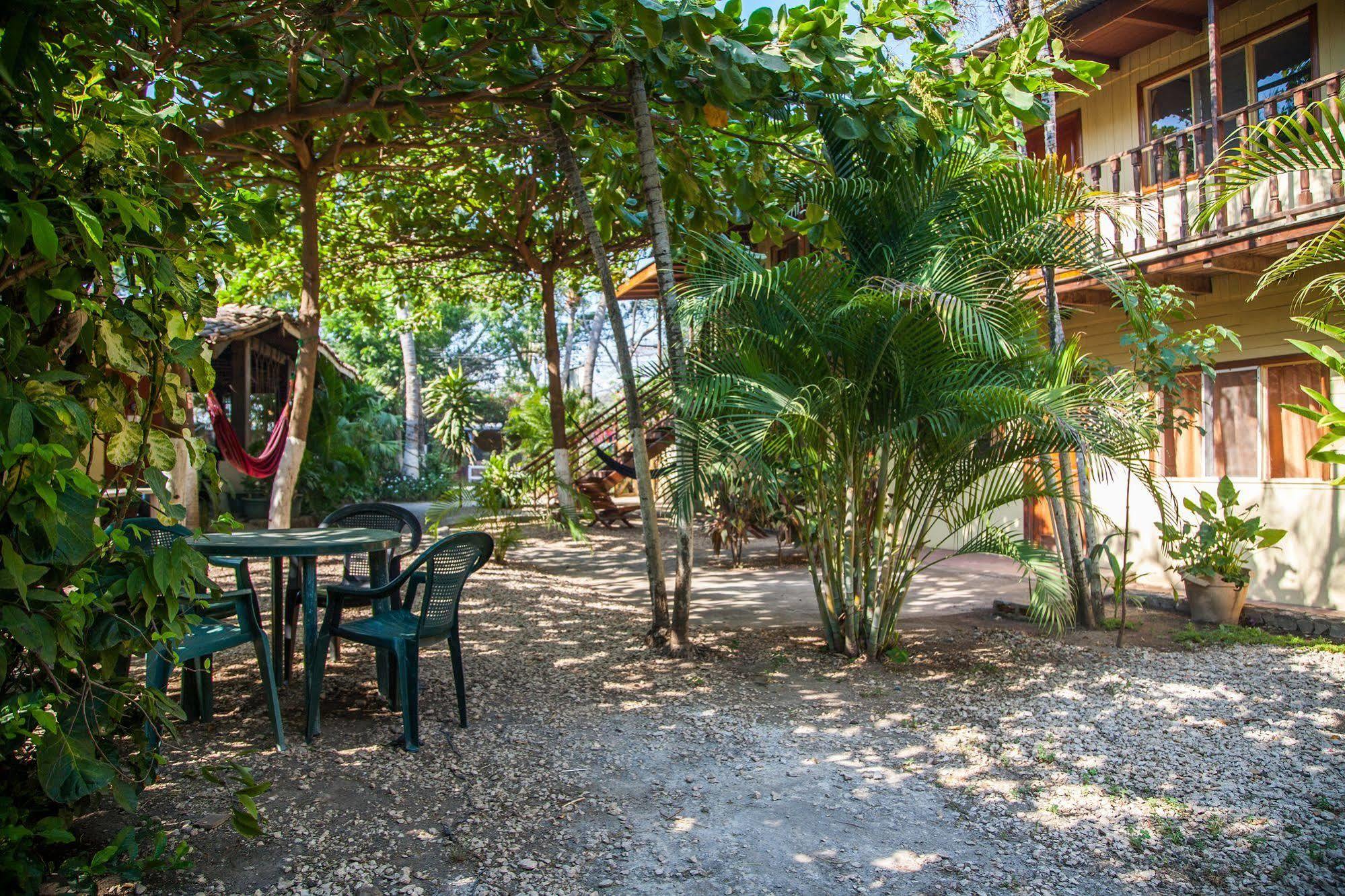 Rustic Front Brasilito
